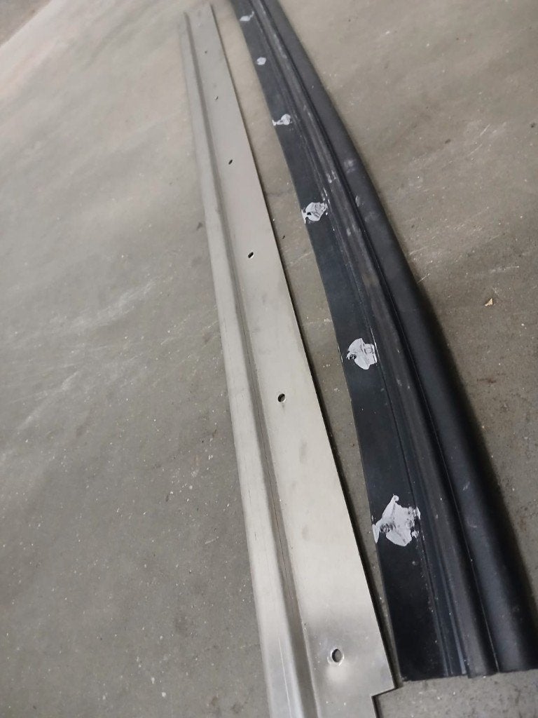 Rubber en lijst dorpel achterdeur Defender, Ophalen of Verzenden, Gebruikt, Land Rover
