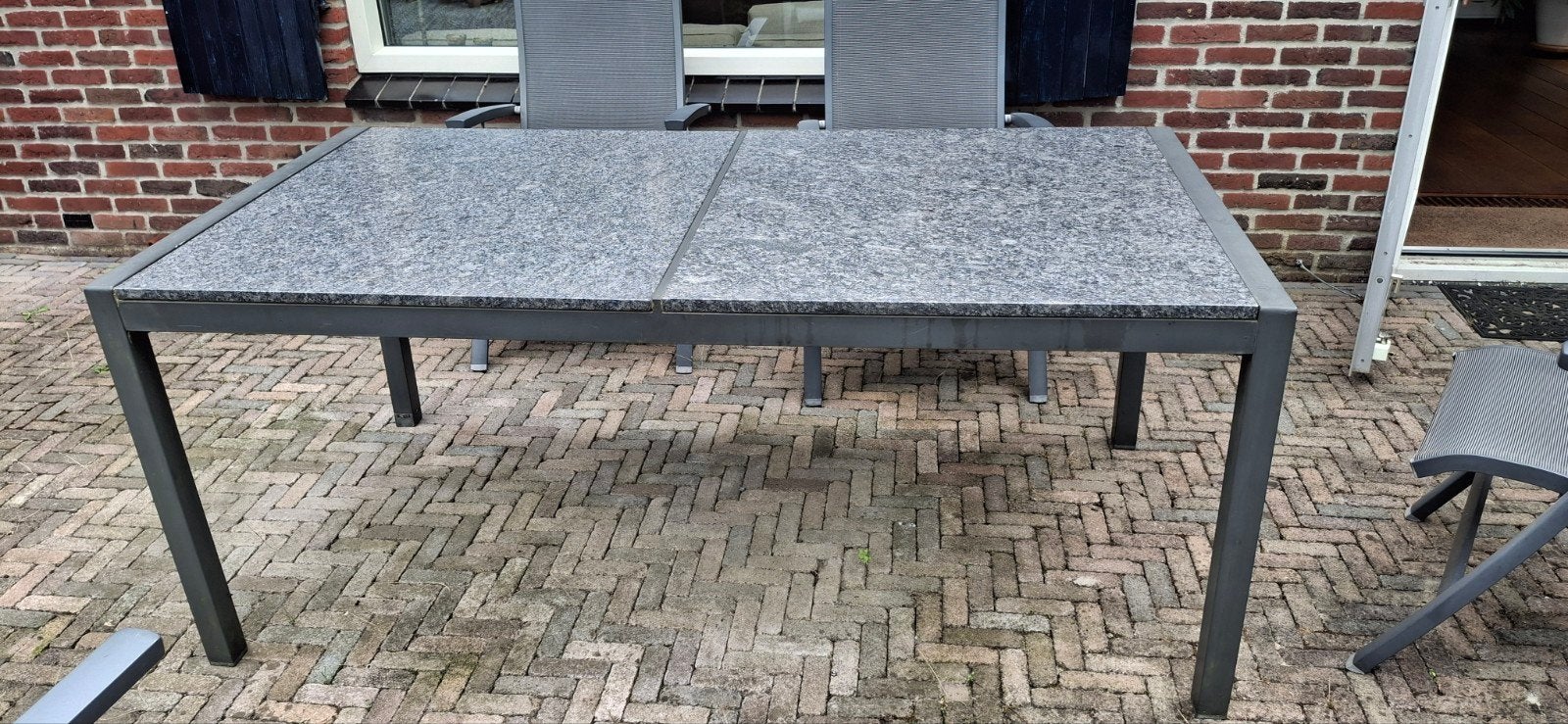 Tuin-/eettafel met granieten blad, Tuin en Terras, Tuintafels, Gebruikt, Rechthoekig, Overige materialen, Ophalen