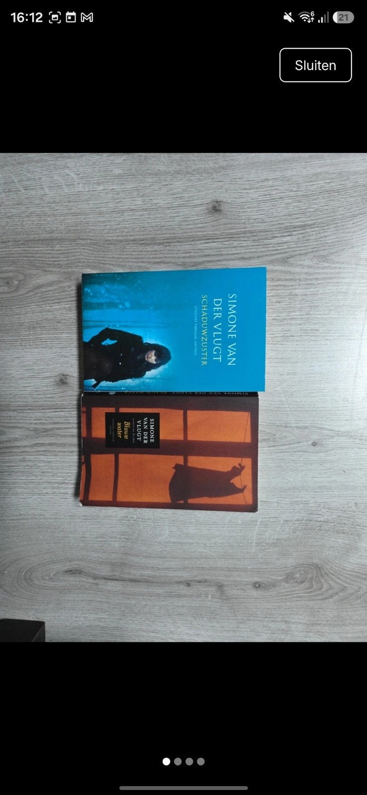 Simone van der Vlugt Boeken: Schaduwzuster & Blauw Water, Ophalen of Verzenden, Gelezen, Simone van der Vlugt, Nederland