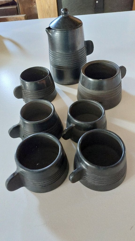 Vintage zwart aardewerk koffie/theeservies met 5 kopjes, Ophalen of Verzenden