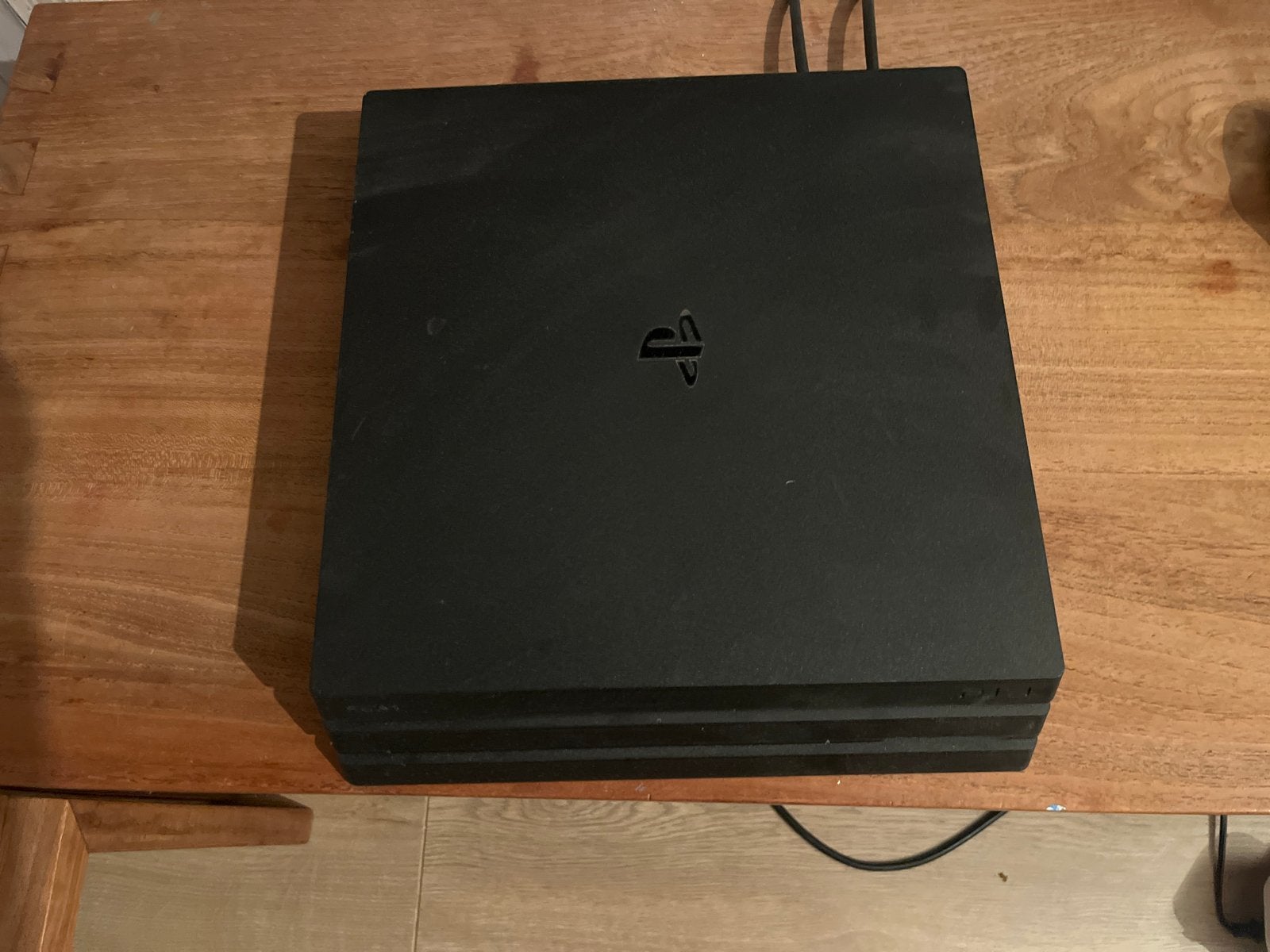 PlayStation 4 Pro met 2 controllers, headset en 4 games, Met games, Met 2 controllers, Ophalen of Verzenden, Zo goed als nieuw