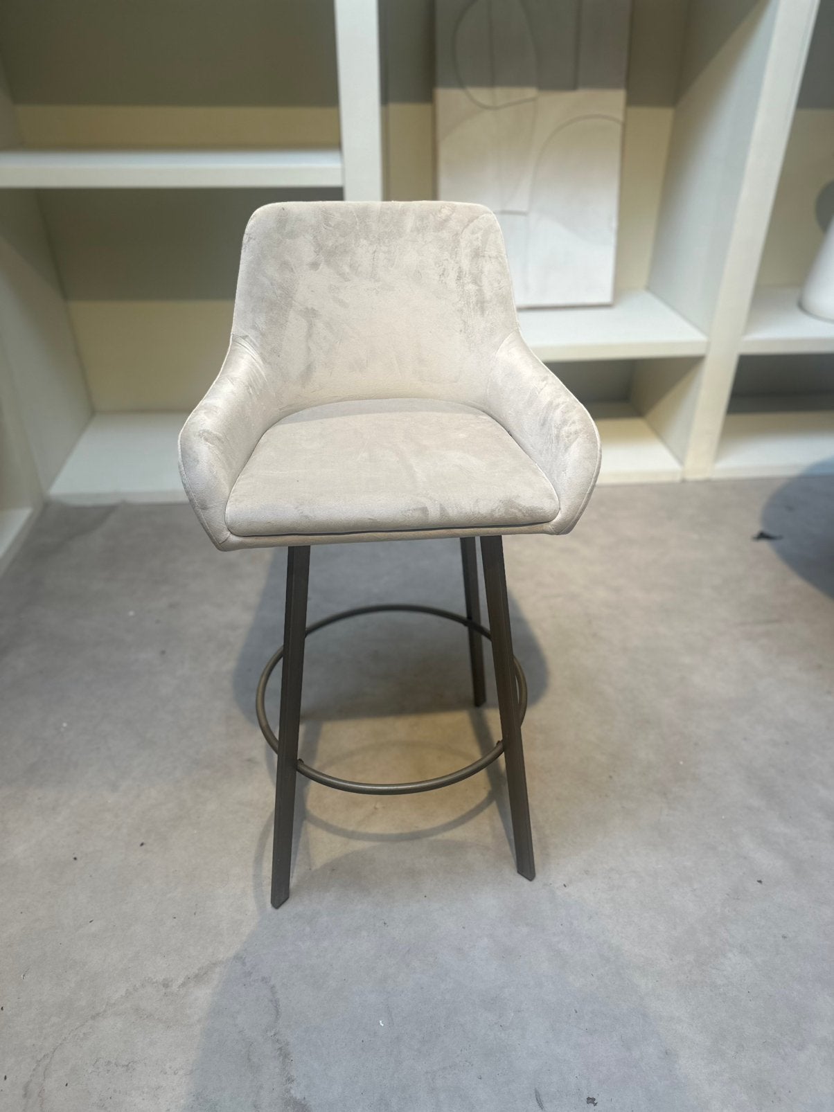 barkruk Richmond Beige, 60 tot 90 cm, Ophalen of Verzenden, Zo goed als nieuw, X