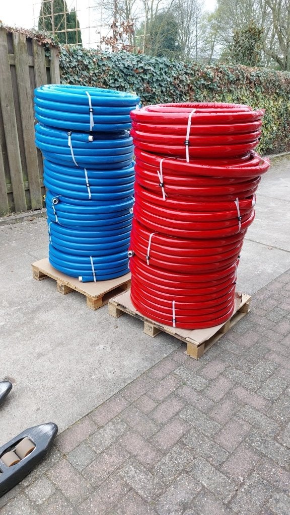 Geisoleerde water en CV leiding 32 x 3 mm 10 mm iso 25 mtr, Doe-het-zelf en Verbouw, Isolatie en Afdichting, Ophalen, Overige materialen