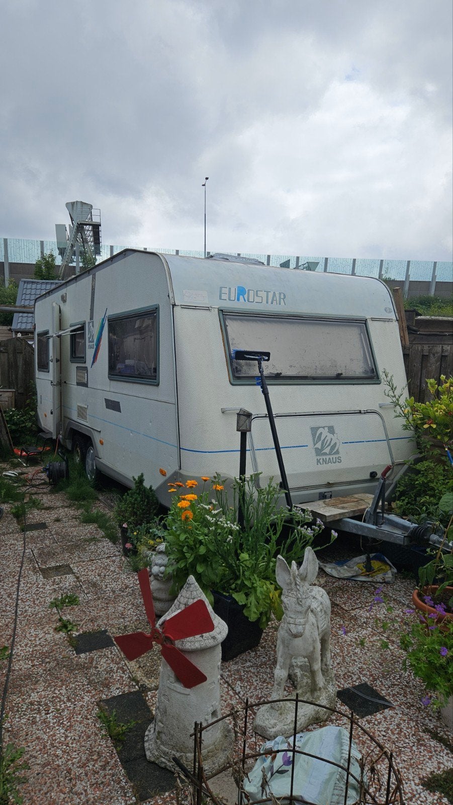 Knaus Eurostar Caravan - Ruime en comfortabel, Ophalen