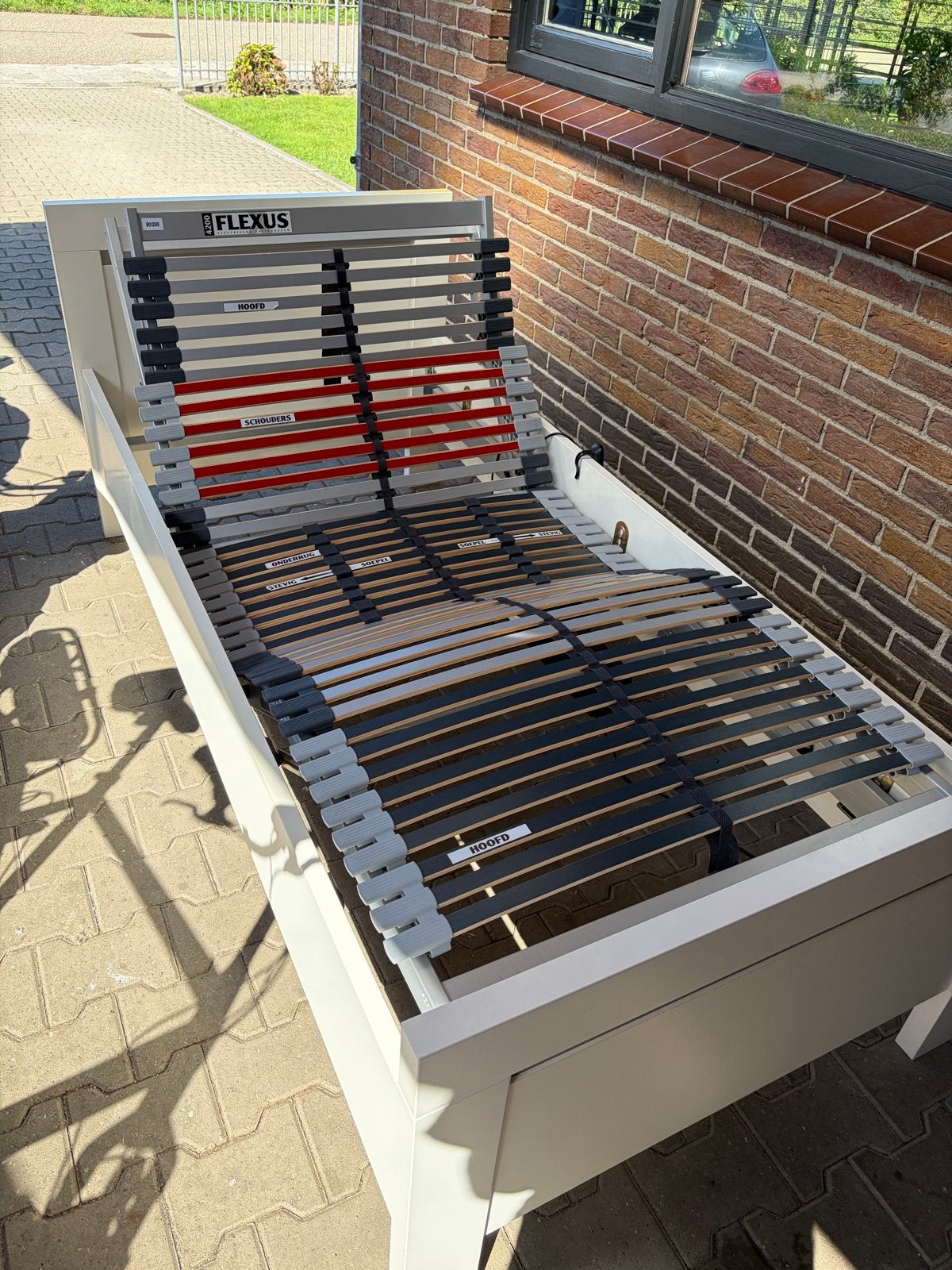 Bed met elektrische lattenbodem Flexus 4200, Ophalen, Verstelbaar, 90 cm, Eenpersoons