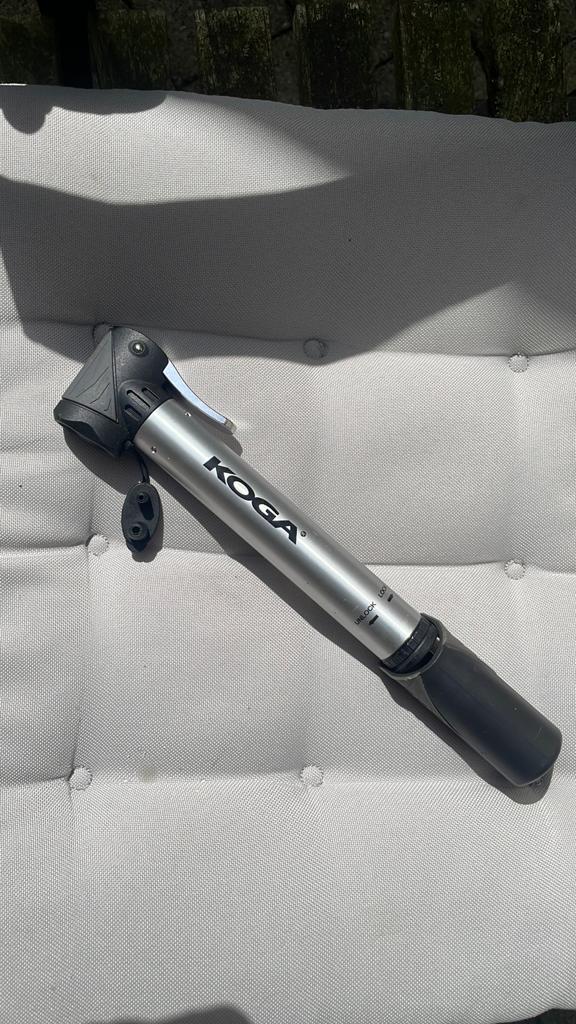 KOGA mini pomp voor de fiets in nieuwstaat, Verzenden, Zo goed als nieuw