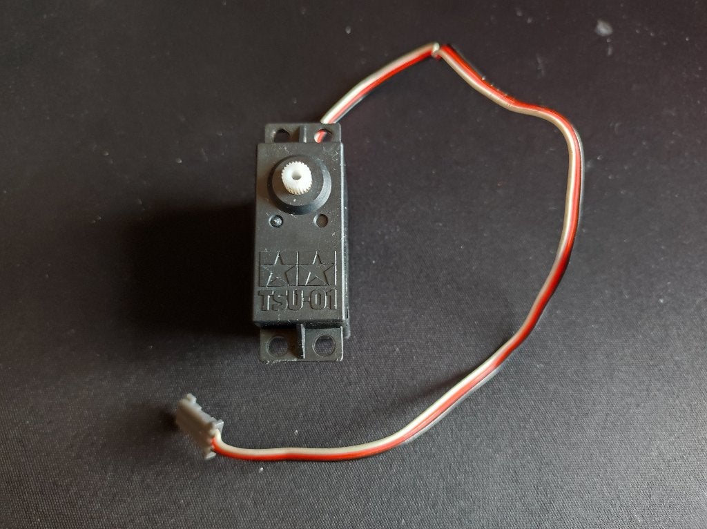 Tamiya TSU-01 Servo, Ophalen of Verzenden, Zo goed als nieuw