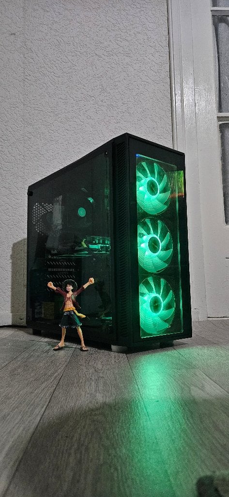 Sharkoon Gaming PC (I5 9400F | 16gb ddr4 | 256gb | RX 580), Computers en Software, Desktop Pc's, Ophalen, 2 tot 3 Ghz, Sharkoon