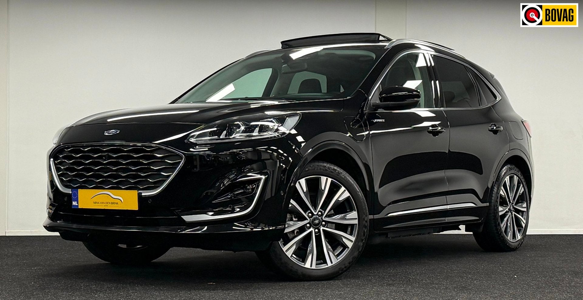 Ford Kuga 2.5 PHEV Vignale*Panodak*Trekhaak*Memory*VolLeder*, Auto's, Gebruikt, Zwart, 4 cilinders, Zwart