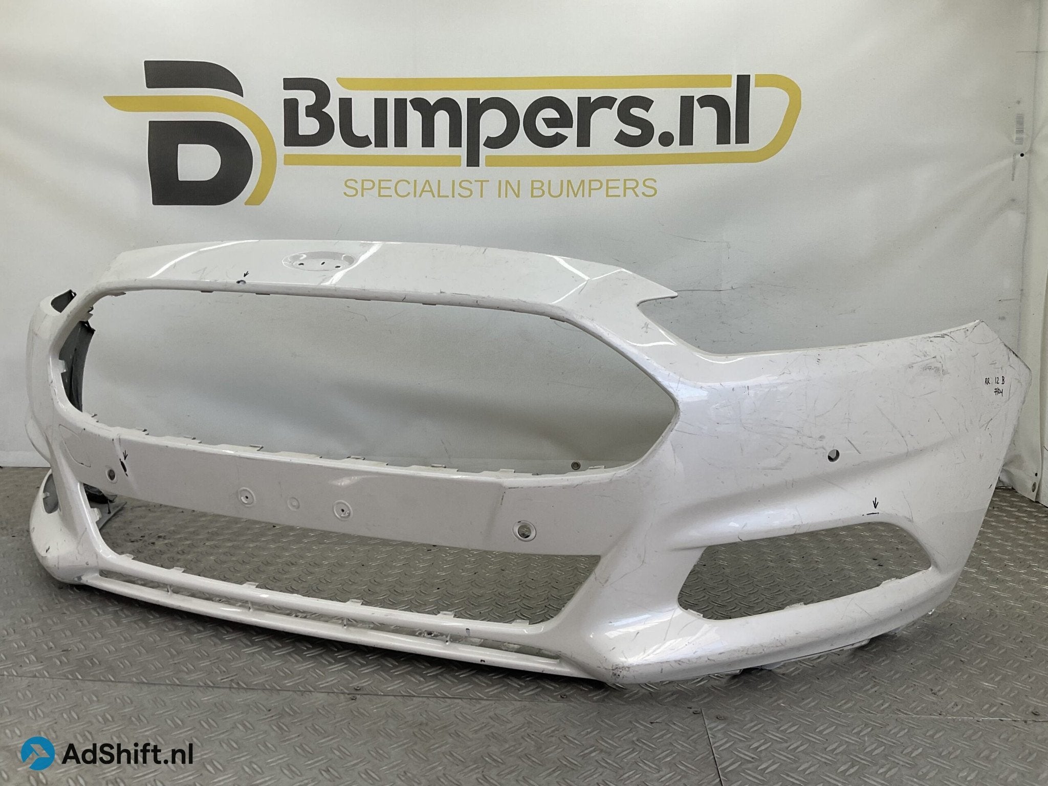 Bumper Ford Mondeo MK5 14-19 DS73-17757-J Voorbumper D2-2309, Auto-onderdelen, Bumper