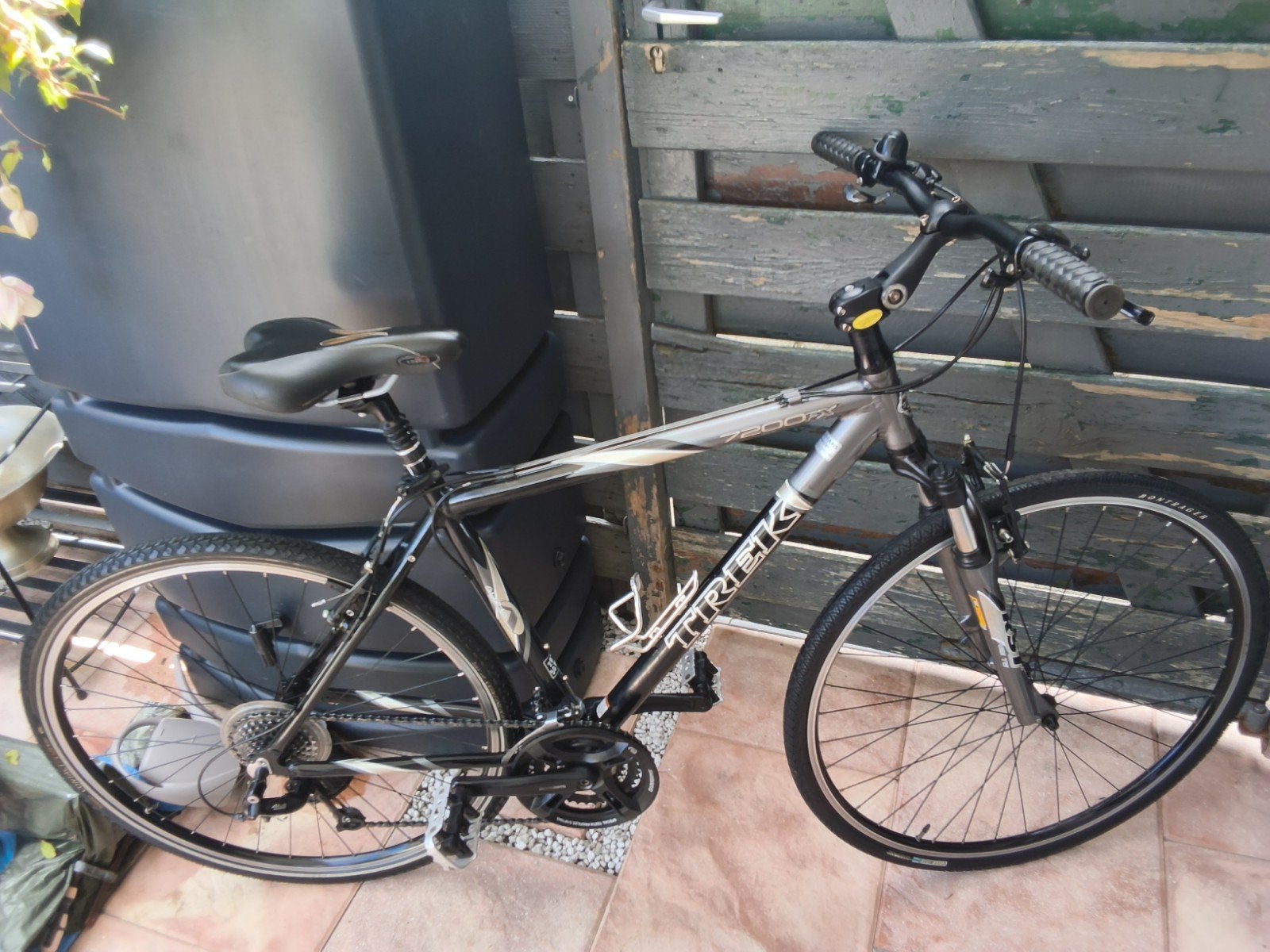 trek 7200 EX 3x8 versnellingen framehoogte 53cm en 28inch, Fietsen en Brommers, 28 inch, Gebruikt, Vering, Velgrem