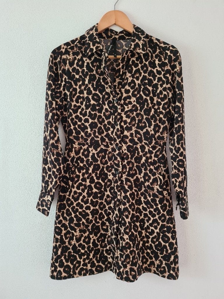 Een luipaard print jurkje van Ellie White maat M NIEUW, Maat 38/40 (M), Meerkleurig, Nieuw, Ophalen of Verzenden