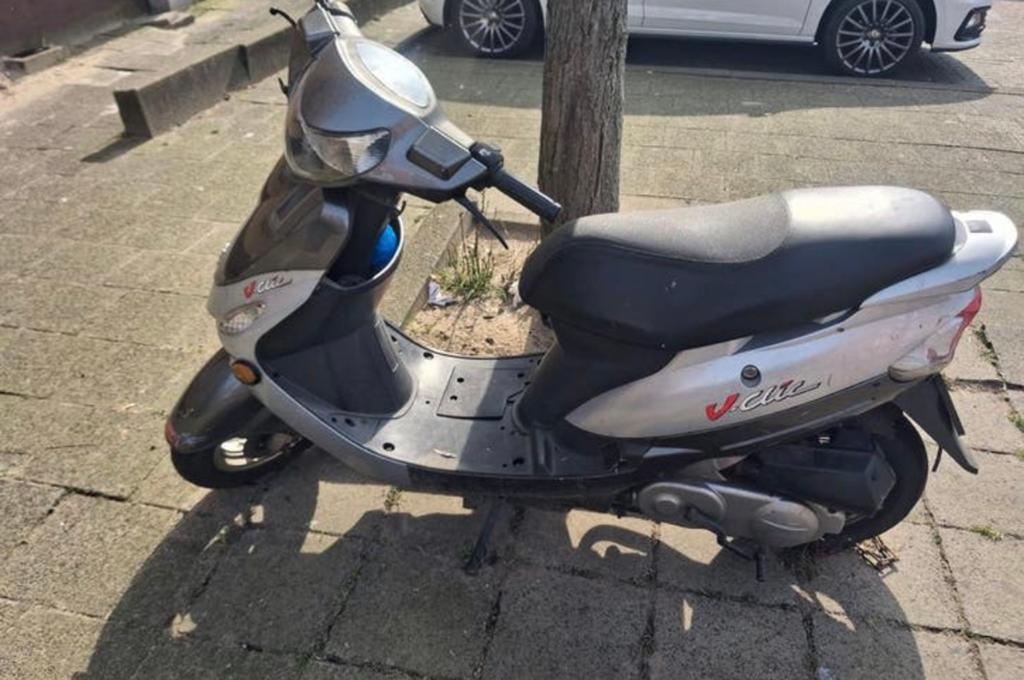 Snorfiets, Fietsen en Brommers, Ophalen, Gebruikt, Benzine, Overige modellen