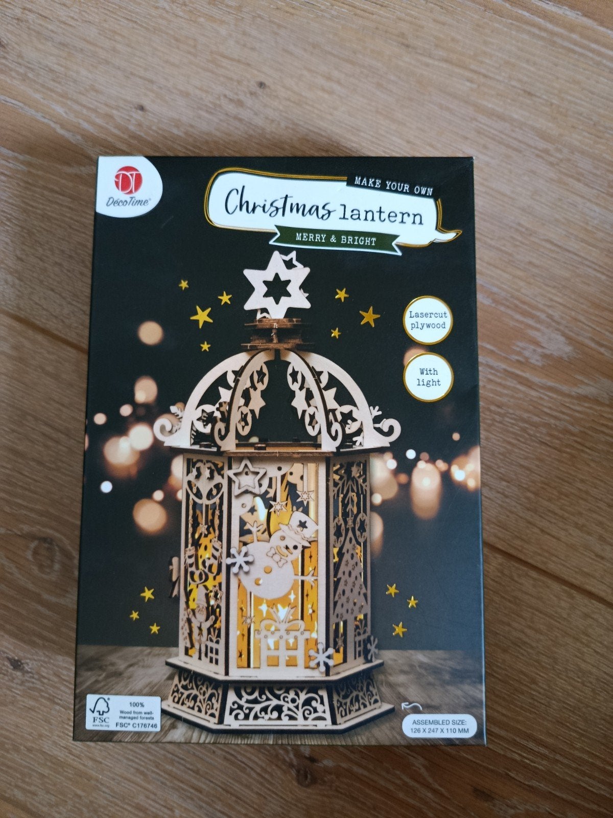 Kerst knutsel, Ophalen