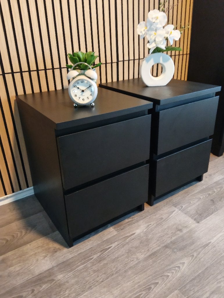 2 zwarte malm ikea nachtkastjes, Huis en Inrichting, Slaapkamer | Nachtkastjes, Ophalen, Gebruikt, Minder dan 45 cm, 55 tot 70 cm