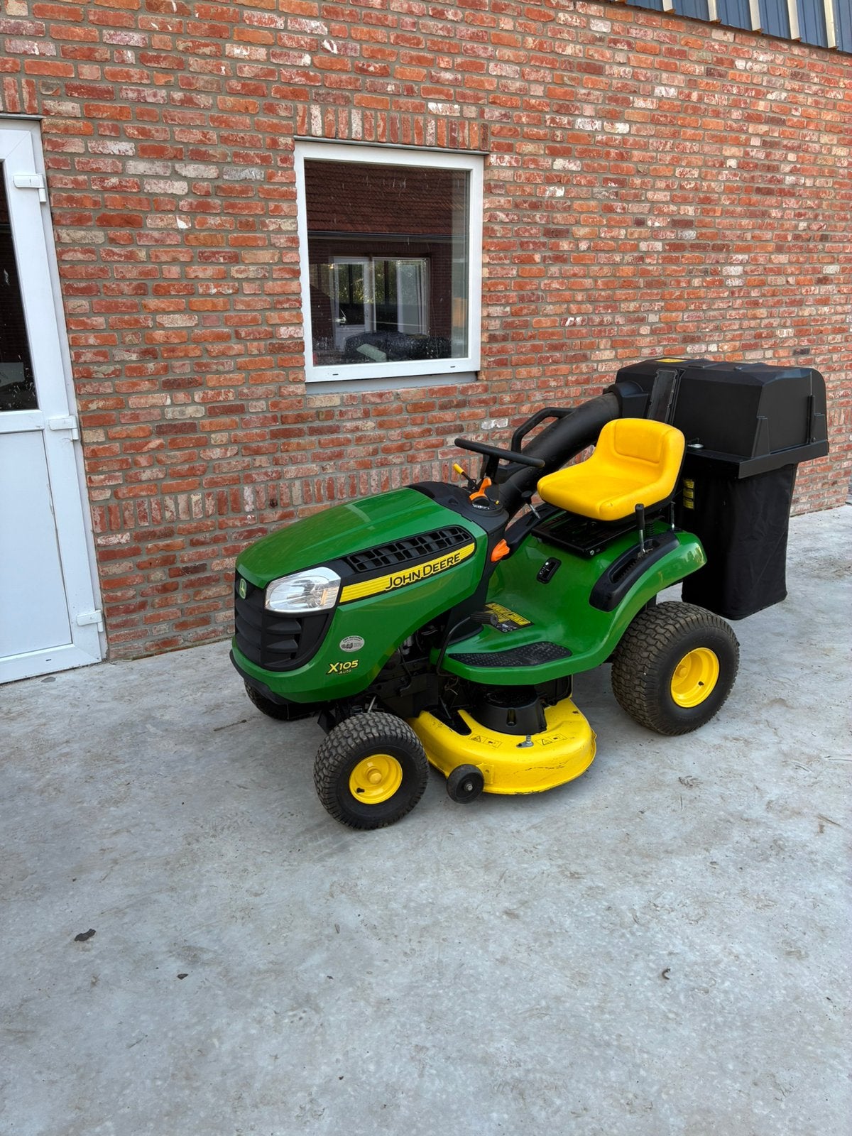 Te koop john deere zitmaaier, Ophalen, Zo goed als nieuw