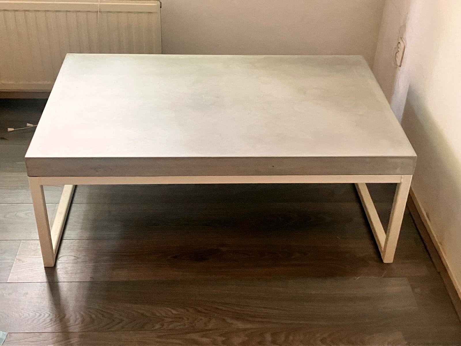 salontafel voor binnen of buiten. massief beton, Ophalen, Rechthoekig, 100 tot 150 cm, 50 tot 100 cm