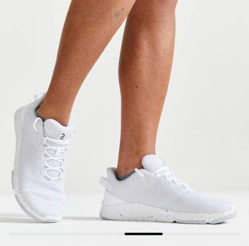 2 paar Fitness heren schoenen domyos mt 44 -wit+zwart, Ophalen of Verzenden, Zo goed als nieuw