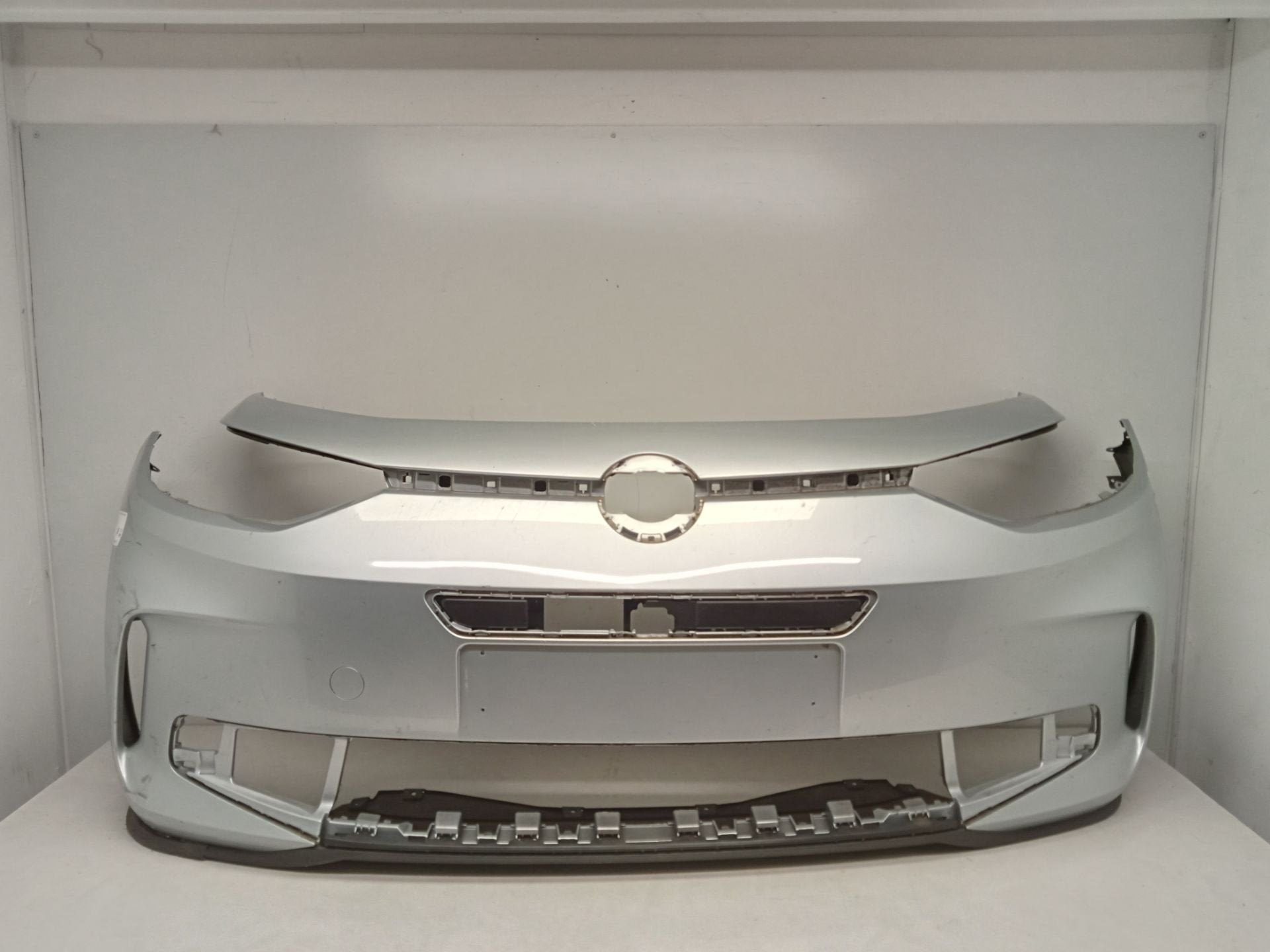Volkswagen ID.3 Voorbumper 2020+ 10a807221a Origineel, Gebruikt, Volkswagen, Volkswagen AG, Bumper