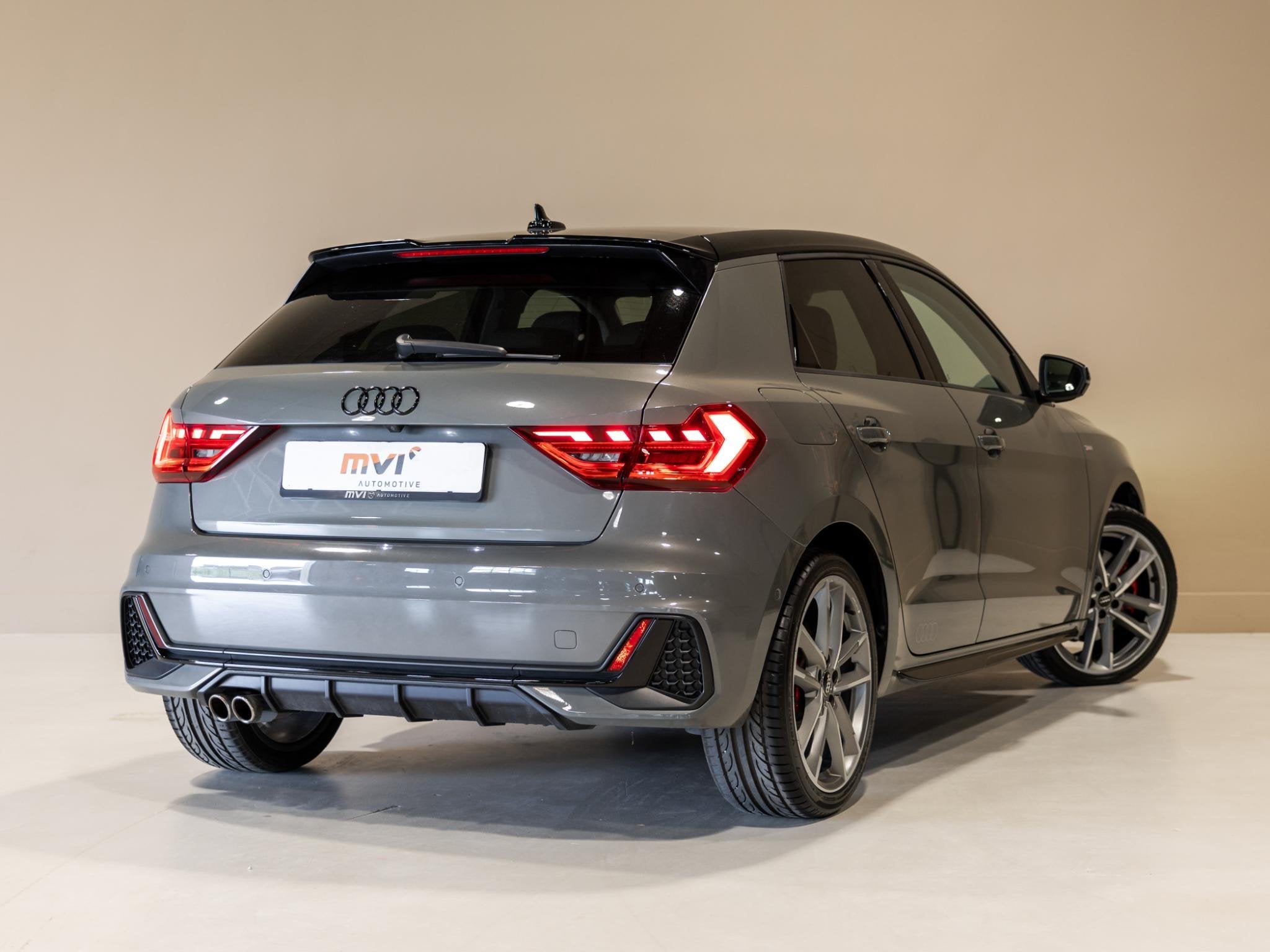 Audi A1 Sportback 40 TFSI edition one 200 pk / Bang & Olufse, 4 cilinders, Origineel Nederlands, Bedrijf, 1275 kg