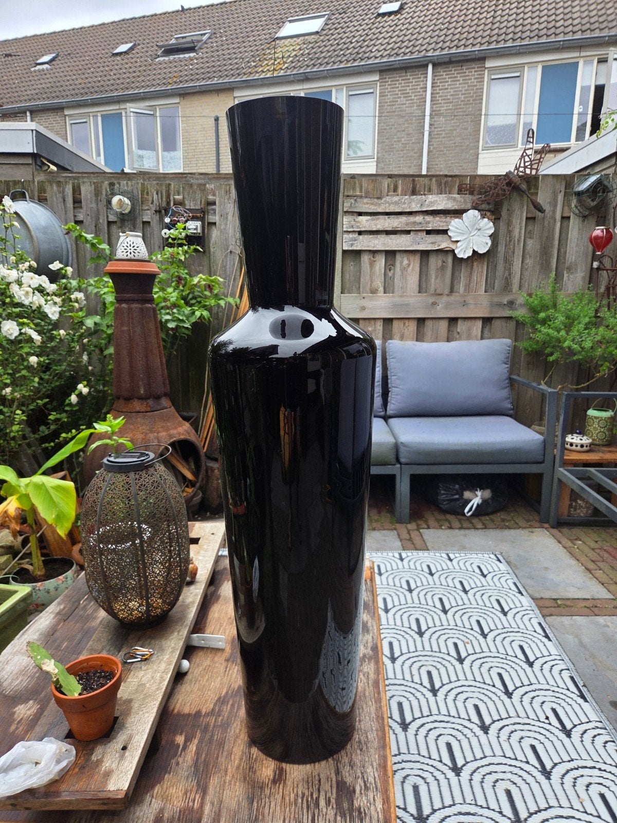 Grote zwarte glazen vaas - 100 cm hoog, Antiek en Kunst, Antiek | Vazen, Ophalen