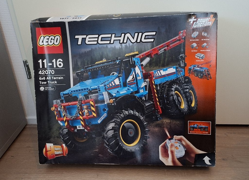 Lego set 42070 6x6 All Terrain Tow Truck, Ophalen, Compleet, Lego, Zo goed als nieuw