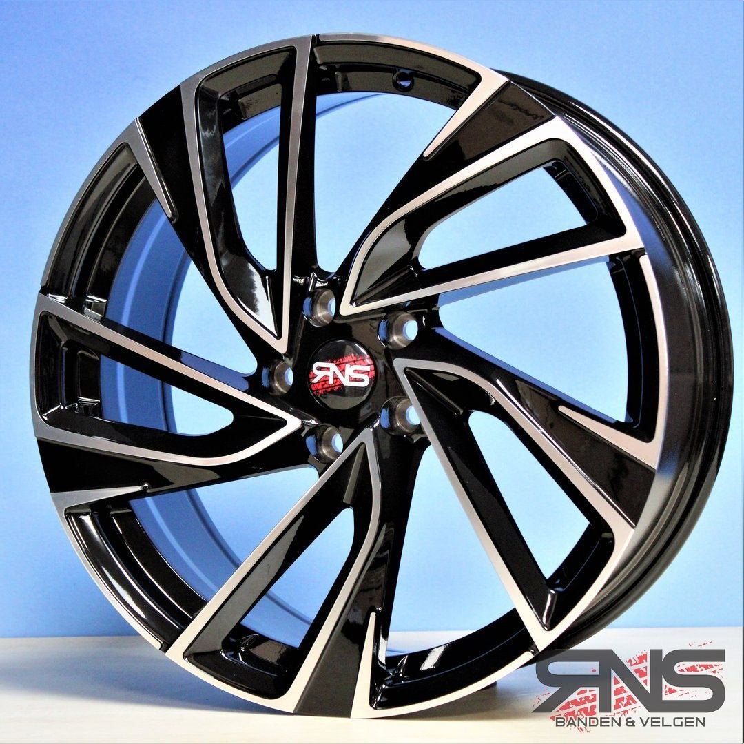5x112 18" Passen Onder Audi Seat Skoda Volkswagen Golf Caddy, Auto-onderdelen, Banden en Velgen, 18 inch, Velg(en), -, -