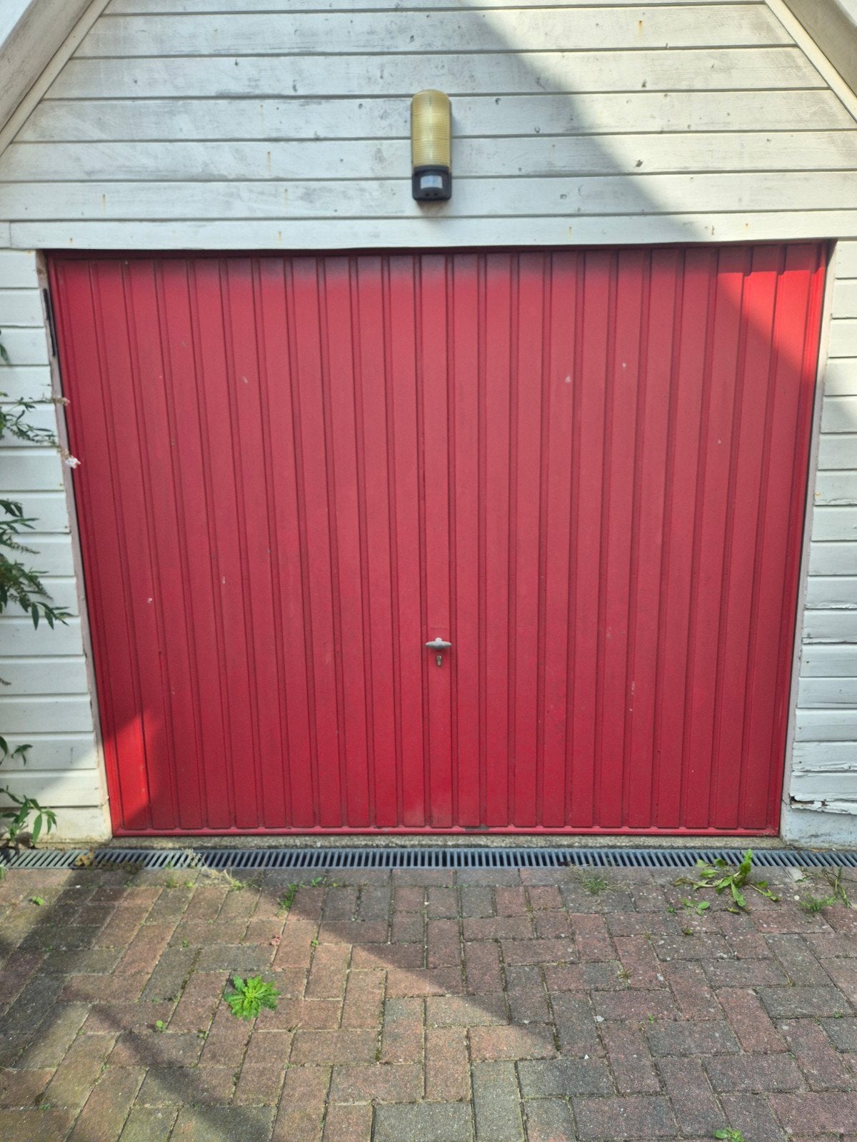 Gebruikte garagedeur 232x193 cm incl. rails en veren, Ophalen, Gebruikt, 120 cm of meer, Minder dan 200 cm