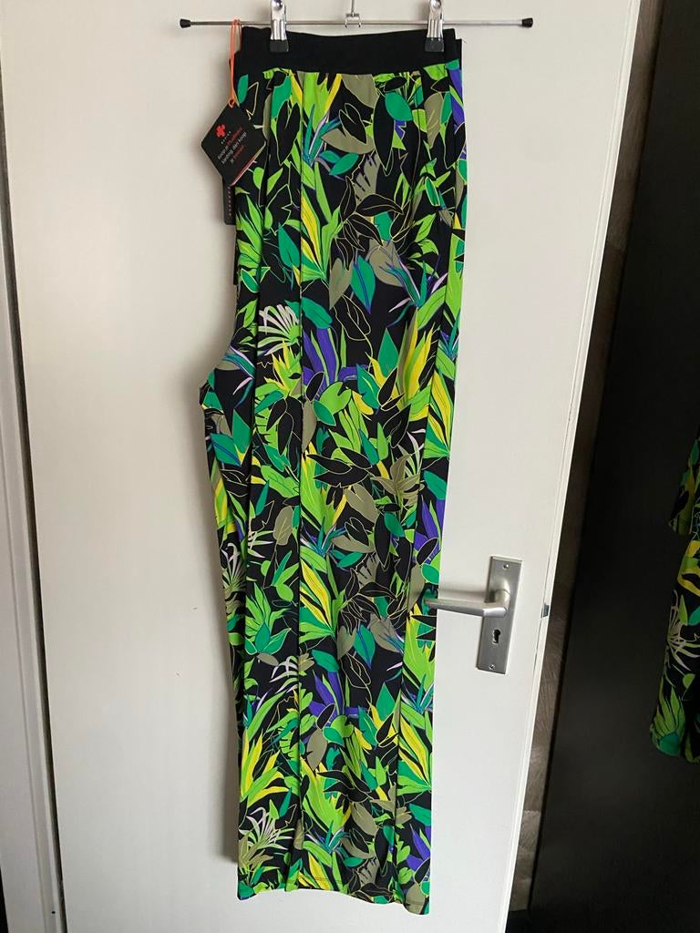 NIEUW Plus Basics pantalon maat 54 travel kwaliteit wijd mod, Kleding | Dames, Grote Maten, Ophalen of Verzenden, Nieuw, Overige kleuren