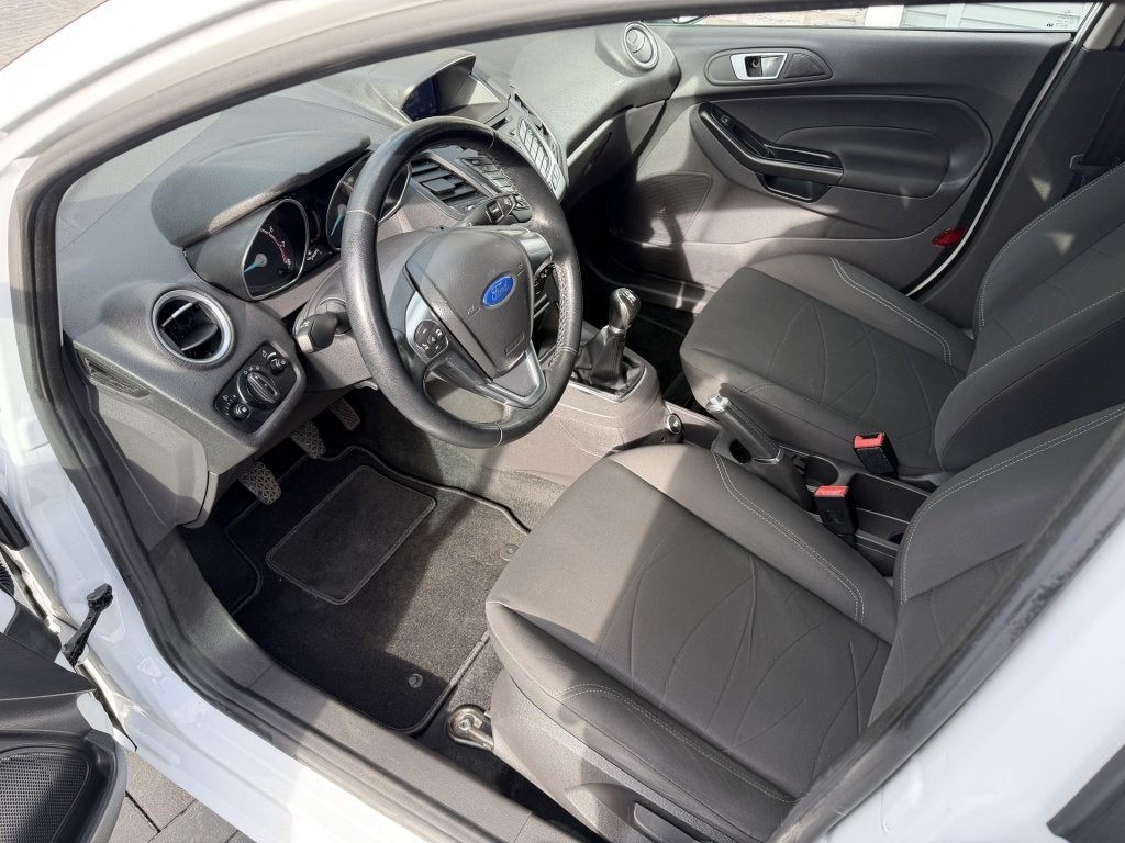 Ford Fiesta 1.0 White Edition| AIRCO| LM| NAP| NIEUWE RIEM|, Stof, Euro 6, 525 kg, Origineel Nederlands