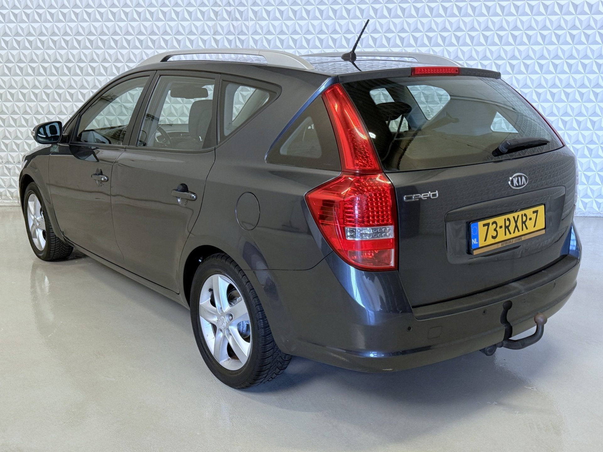 Kia Cee'd Sporty Wagon 1.6 CVVT X-ecutive / AUTOMAAT (2011), Auto's, Euro 5, Gebruikt, 1591 cc, Origineel Nederlands