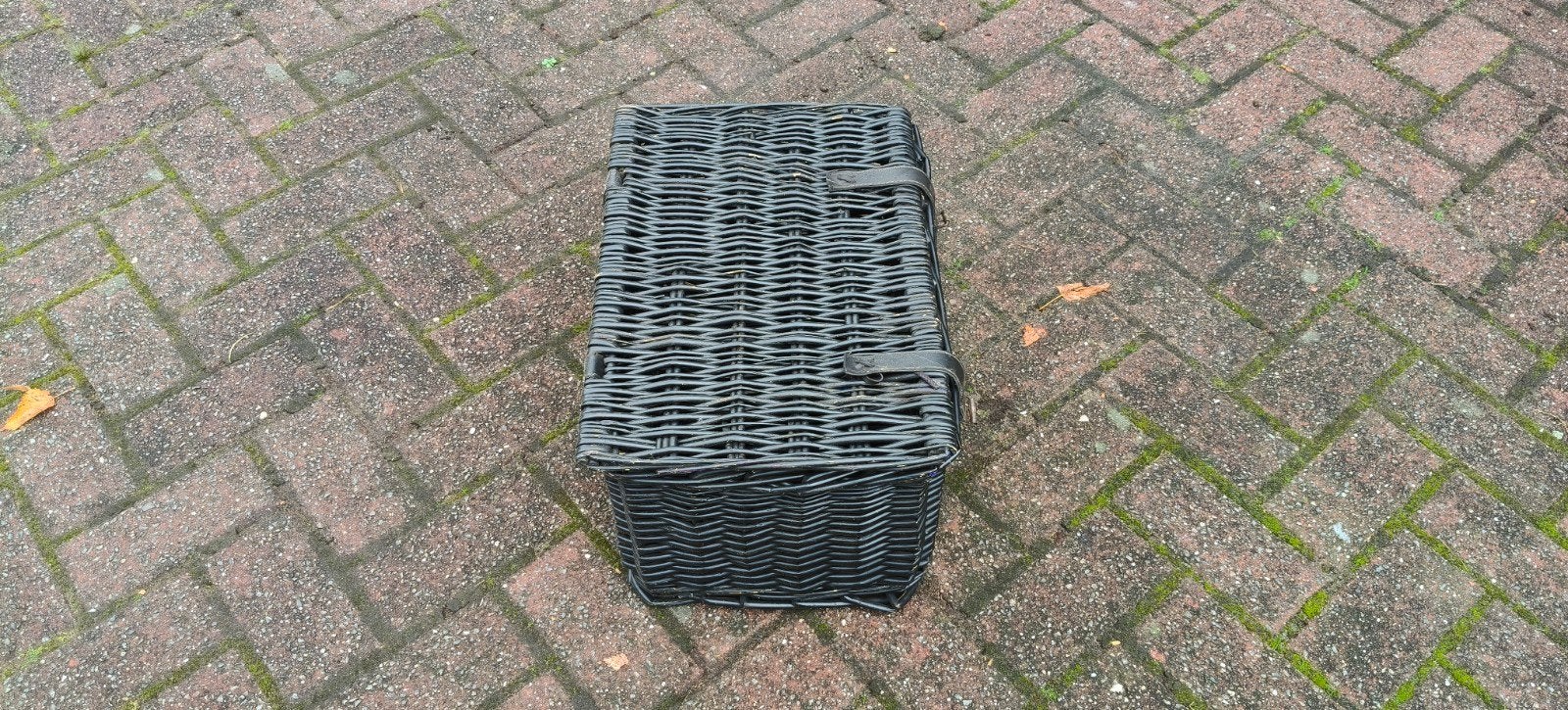 Zwarte rieten picknickmand maten lxbxh 45x31x26, Ophalen of Verzenden, Gebruikt, Zonder inhoud