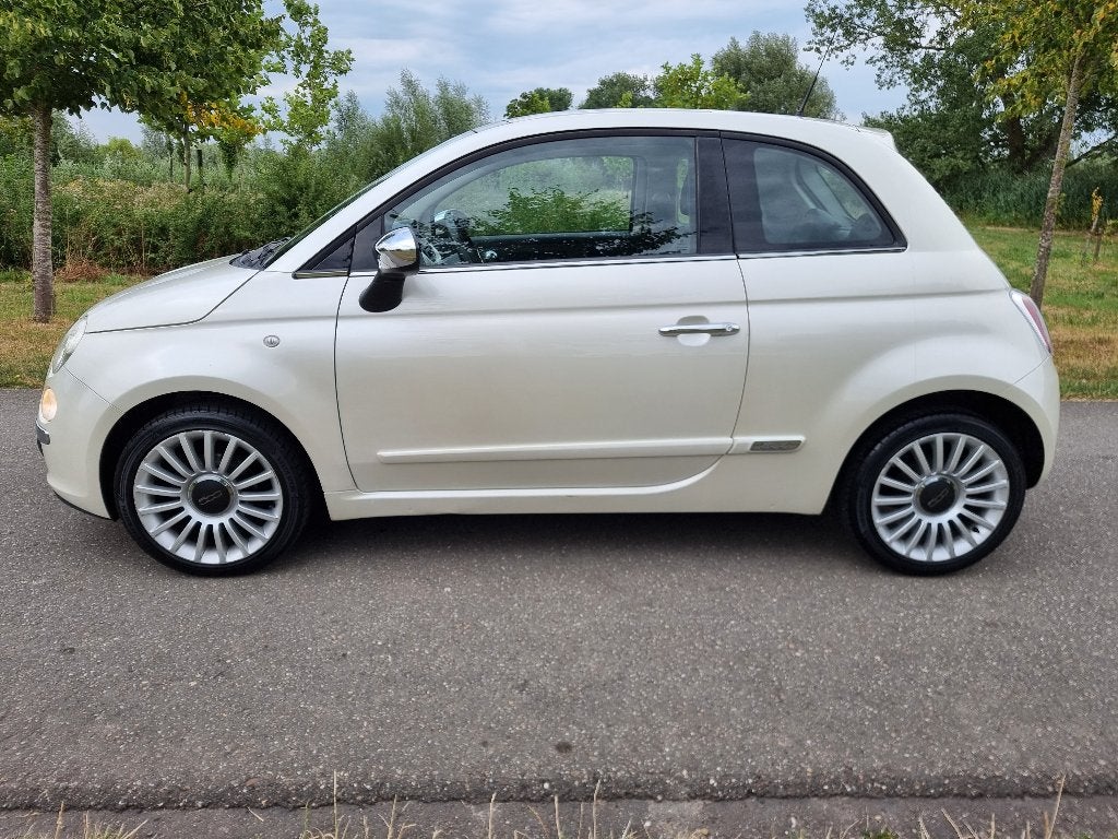 Fiat 500 1.2 Lounge Automaat,leder,panoramadak, wit metallic, Euro 5, 1242 cc, 4 cilinders, Wit