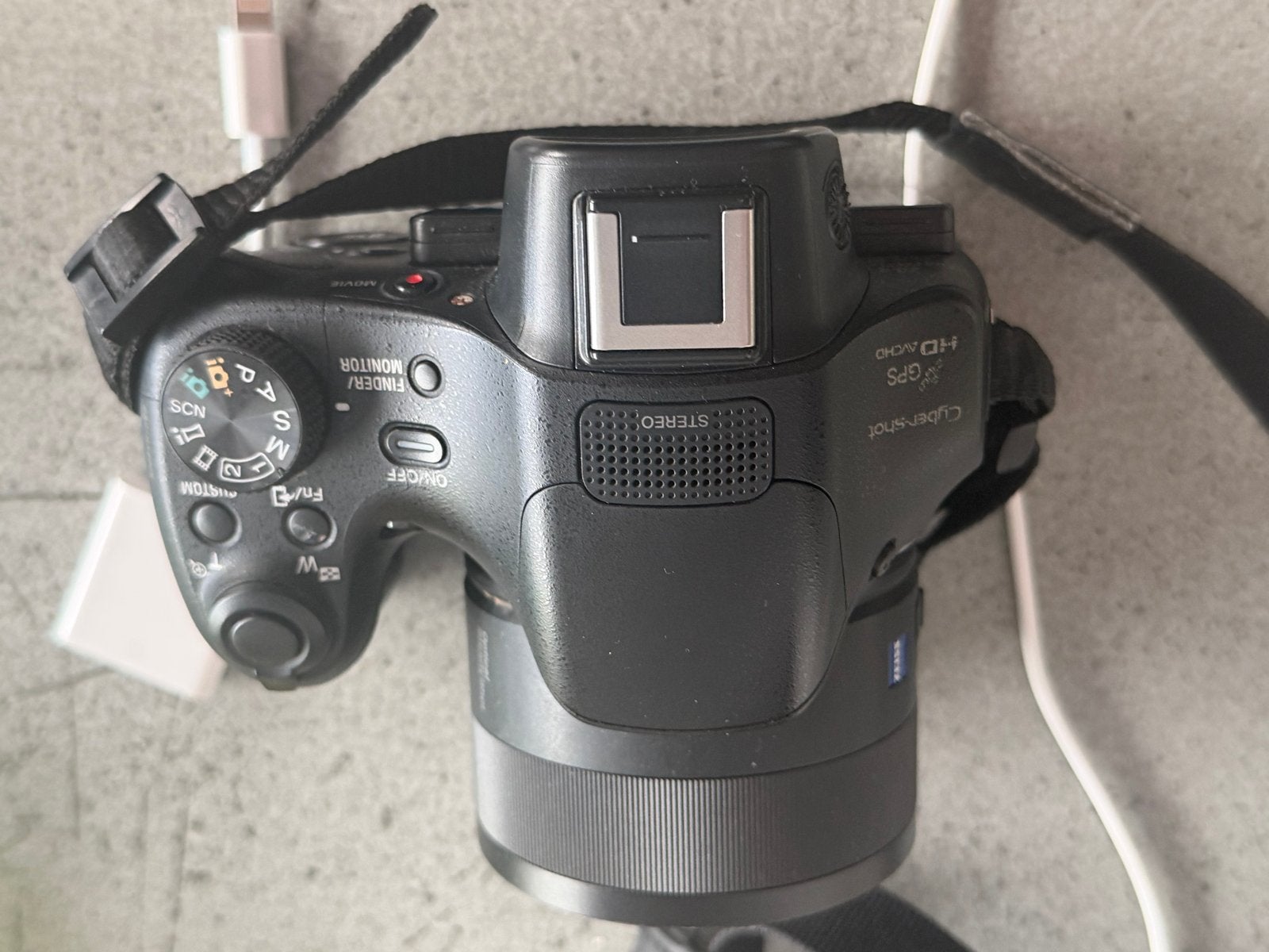 Sony Cyber-shot DSC-HX400V Bridgecamera met 20.4 MP, Gebruikt, GPS, Ophalen of Verzenden, Accu