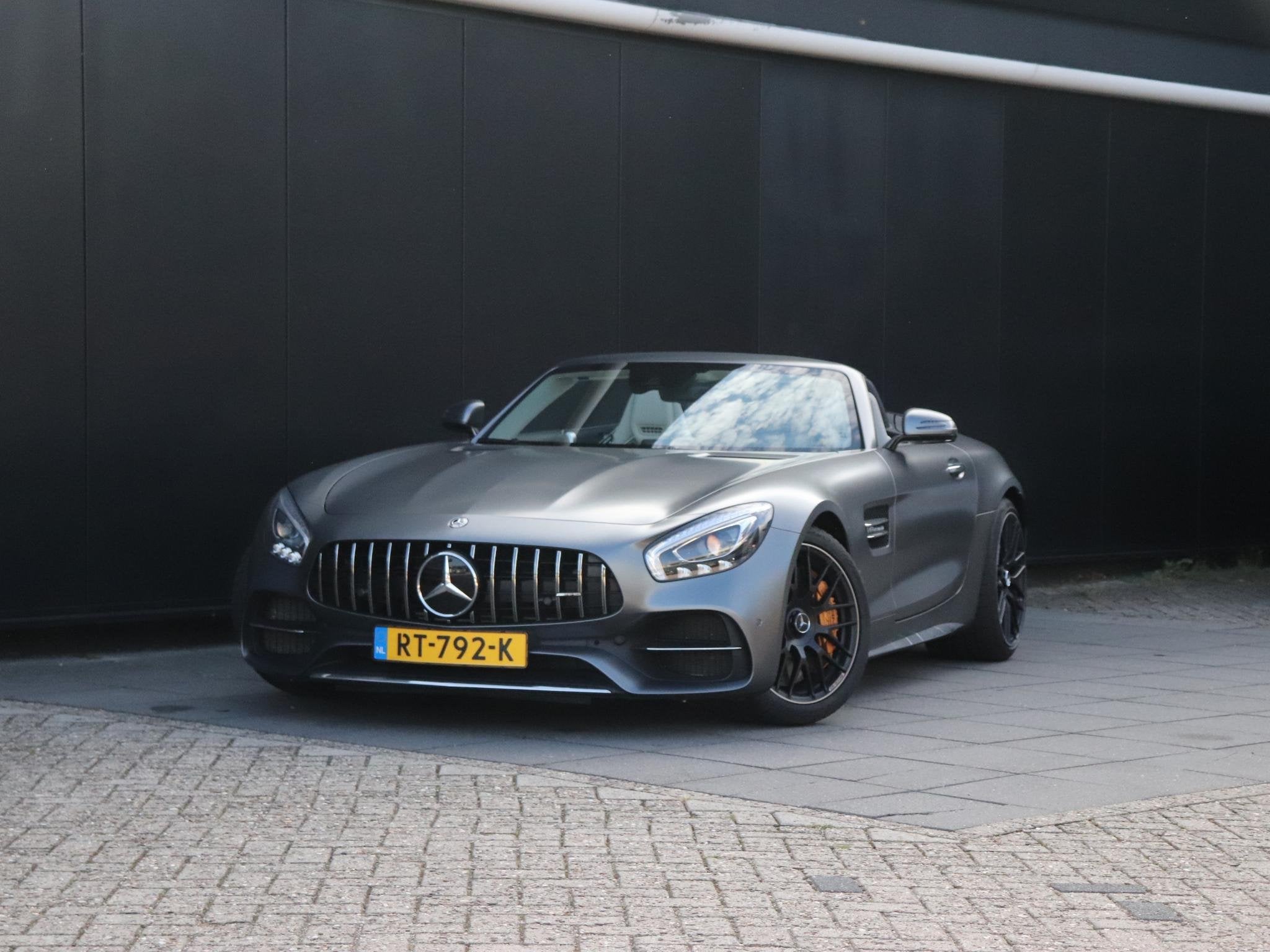Mercedes-Benz AMG GT Roadster 4.0 C | KERAMISCH | LEDER | BU, Auto's, Automaat, Dealer onderhouden, Achterwielaandrijving, Gebruikt