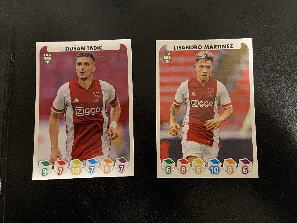 2 plaatjes soccer Panini FIFA 365 Ajax, Ophalen of Verzenden, Zo goed als nieuw, Ajax, Poster, Plaatje of Sticker