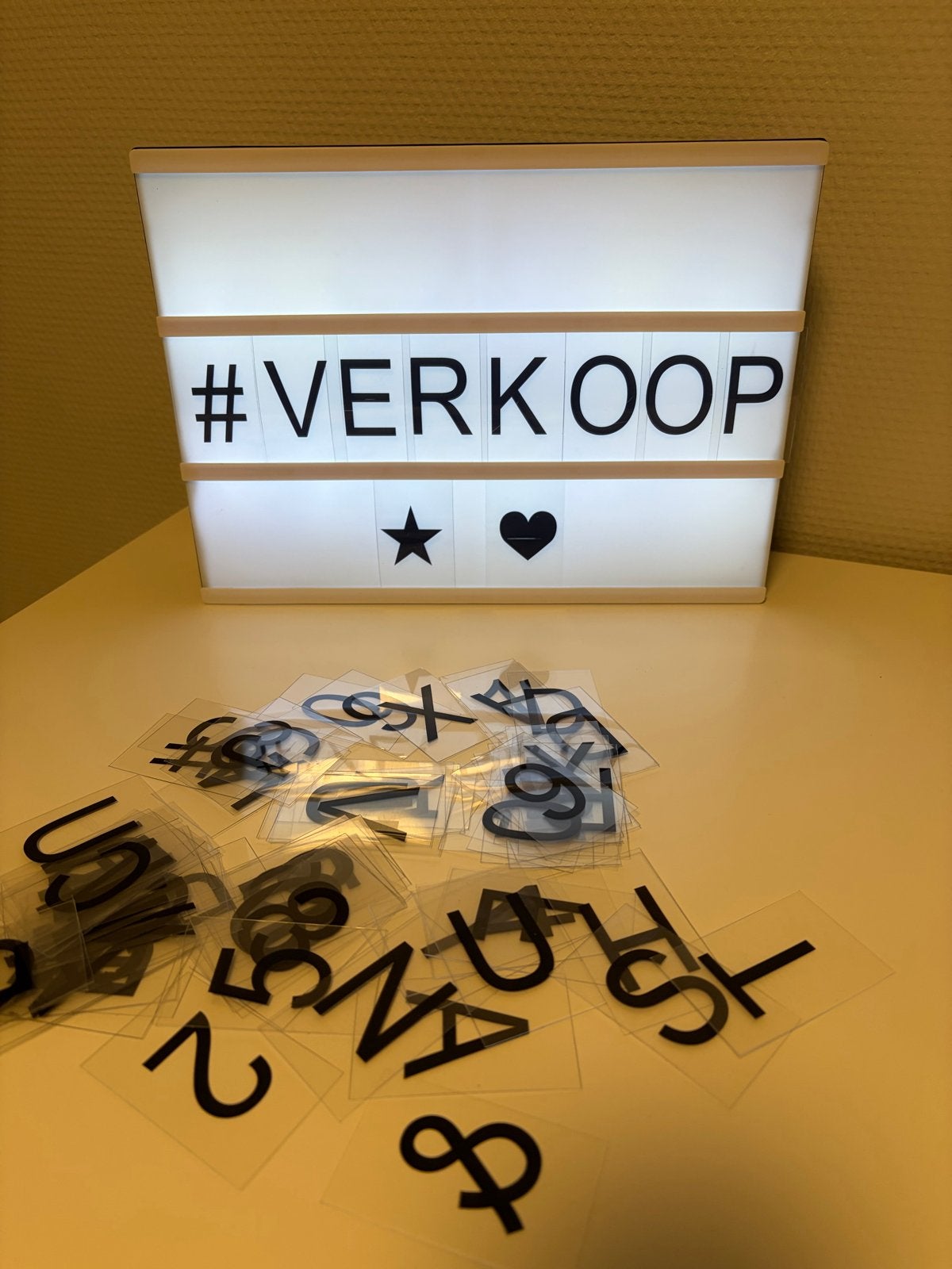 Lightbox met letters, cijfers en tekens, Ophalen of Verzenden, Zo goed als nieuw, Wit, Kunststof