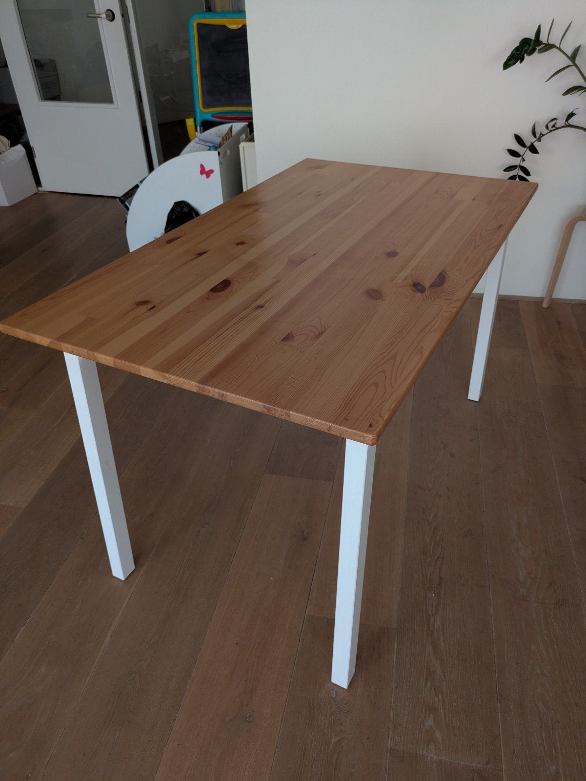 IKEA PINNTORP Eettafel - Lichtbruin/Wit - Uitstekende staat, Huis en Inrichting, Tafels | Eettafels, 100 tot 150 cm, Grenenhout