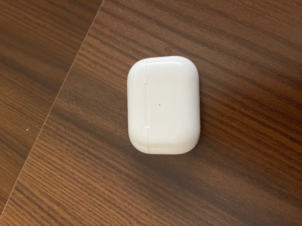 AirPods Pro 2 case, Gebruikt, Overige typen, Wit, Apple