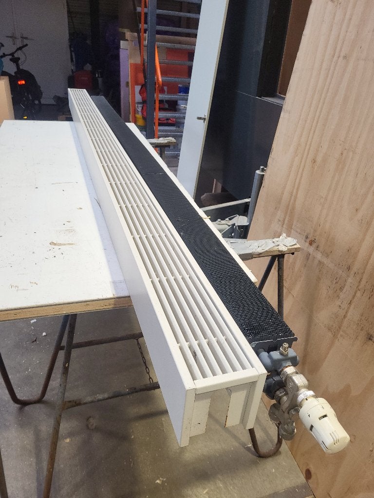 jaga mini radiator 3000x130x130, Gebruikt, Minder dan 30 cm, Hoog rendement (Hr), Radiator