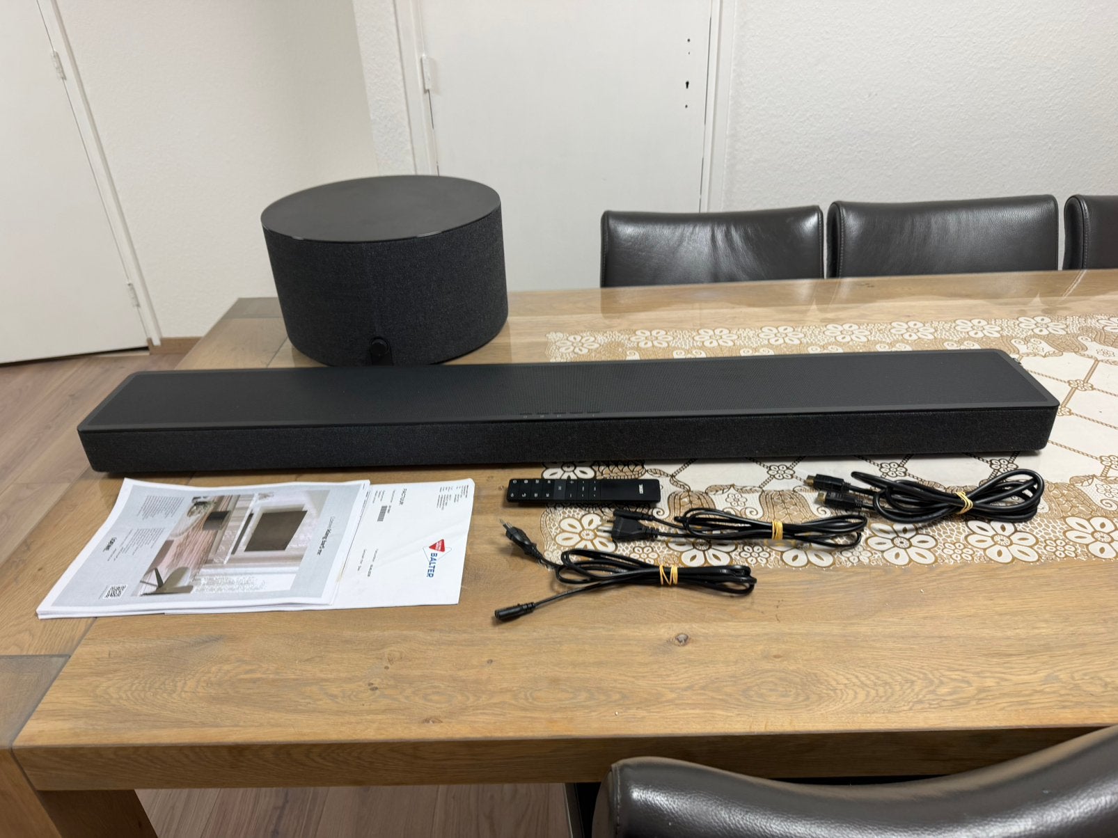 loewe Klang Bar 5 MR soundbar dolby atmos met bon garantie, Ophalen of Verzenden, Zo goed als nieuw