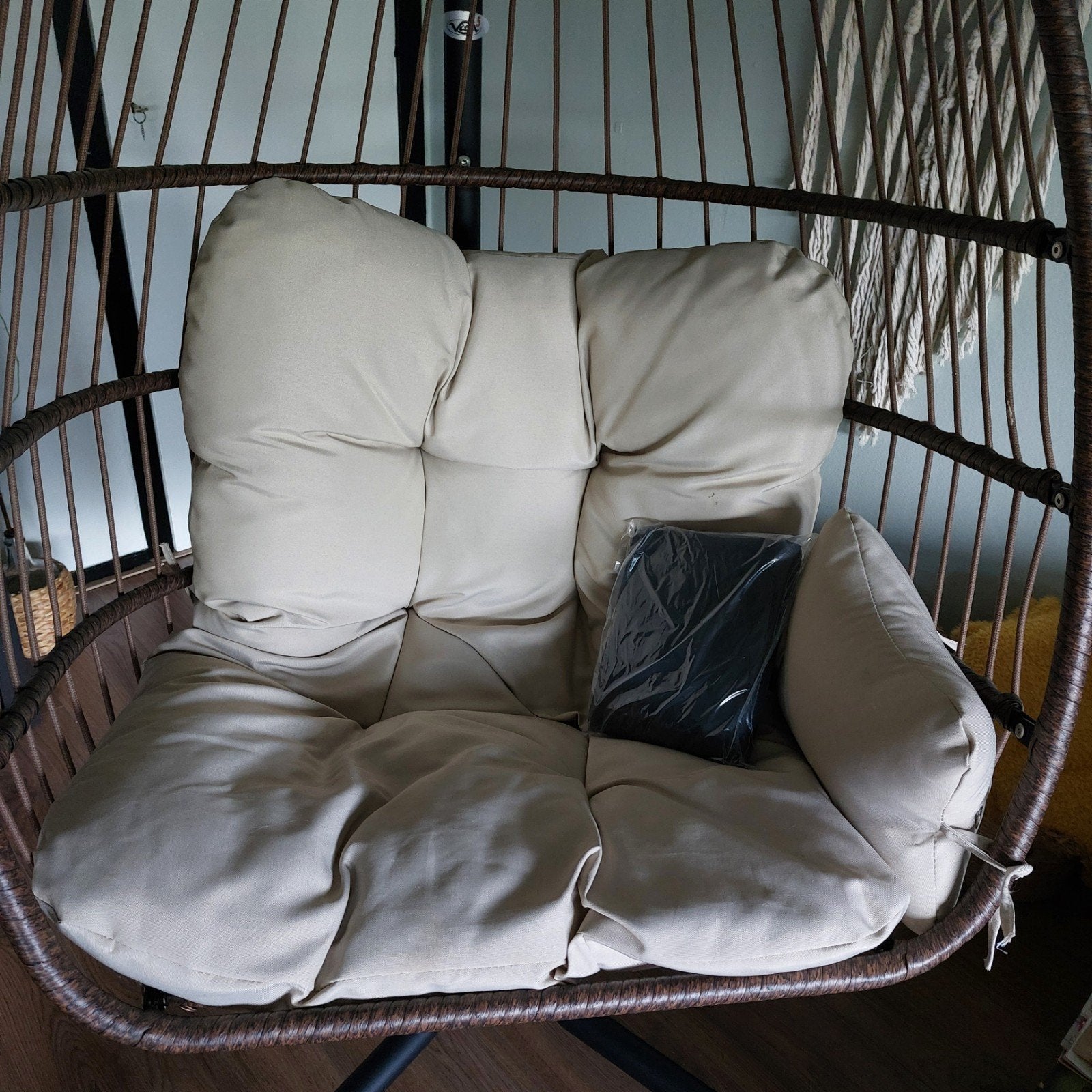 Hangstoel Verona voor binnen en buiten met hoes, Huis en Inrichting, Stoelen, Ophalen, Gebruikt, Bruin, Metaal
