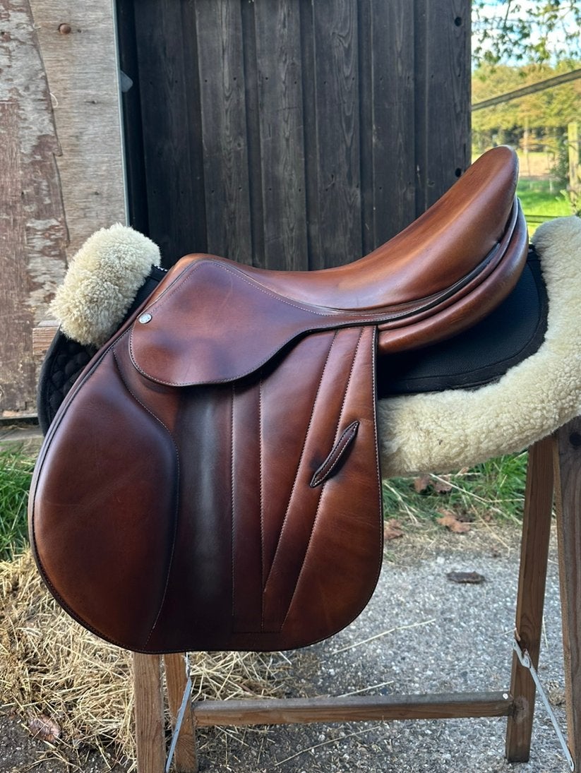 Butet springzadel 17,5 inch, Dieren en Toebehoren, L (17.5 inch), Gebruikt, Overige merken, Diepe zit