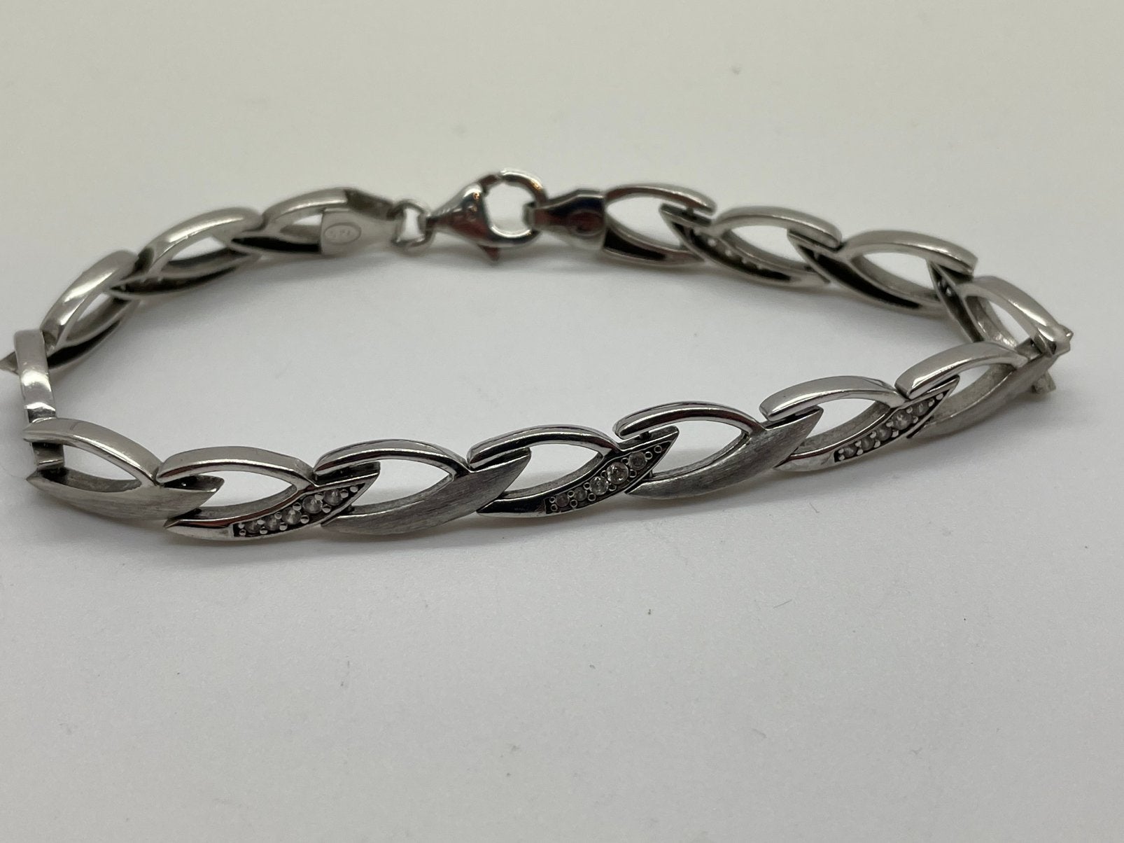 E224 Prachtige zilveren modernist armband, Sieraden, Tassen en Uiterlijk, Ophalen of Verzenden, X, Zilver, X