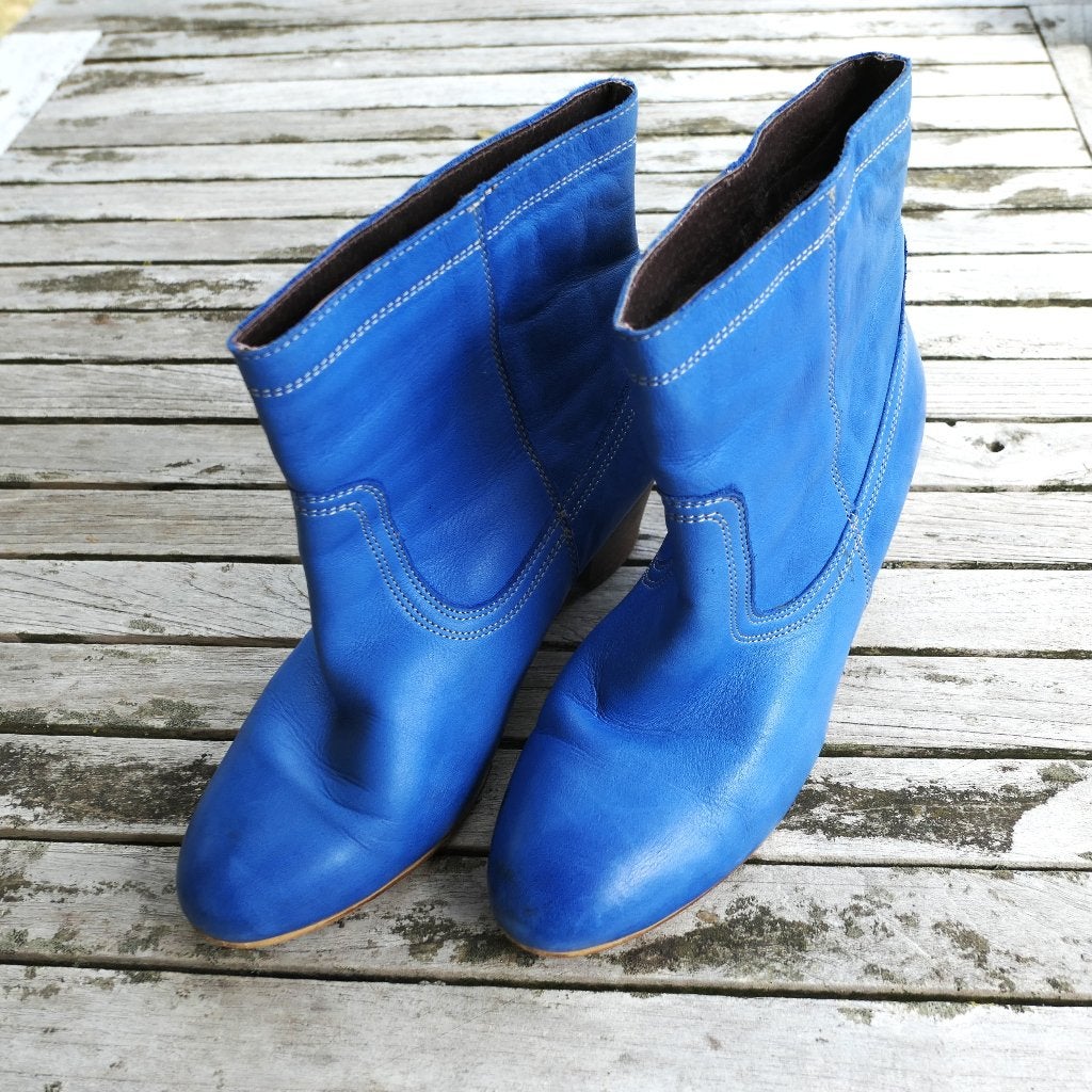Blauwe leren dameslaarzen met hak, Blauw, Lage of Enkellaarzen, Ophalen of Verzenden, Onbekend