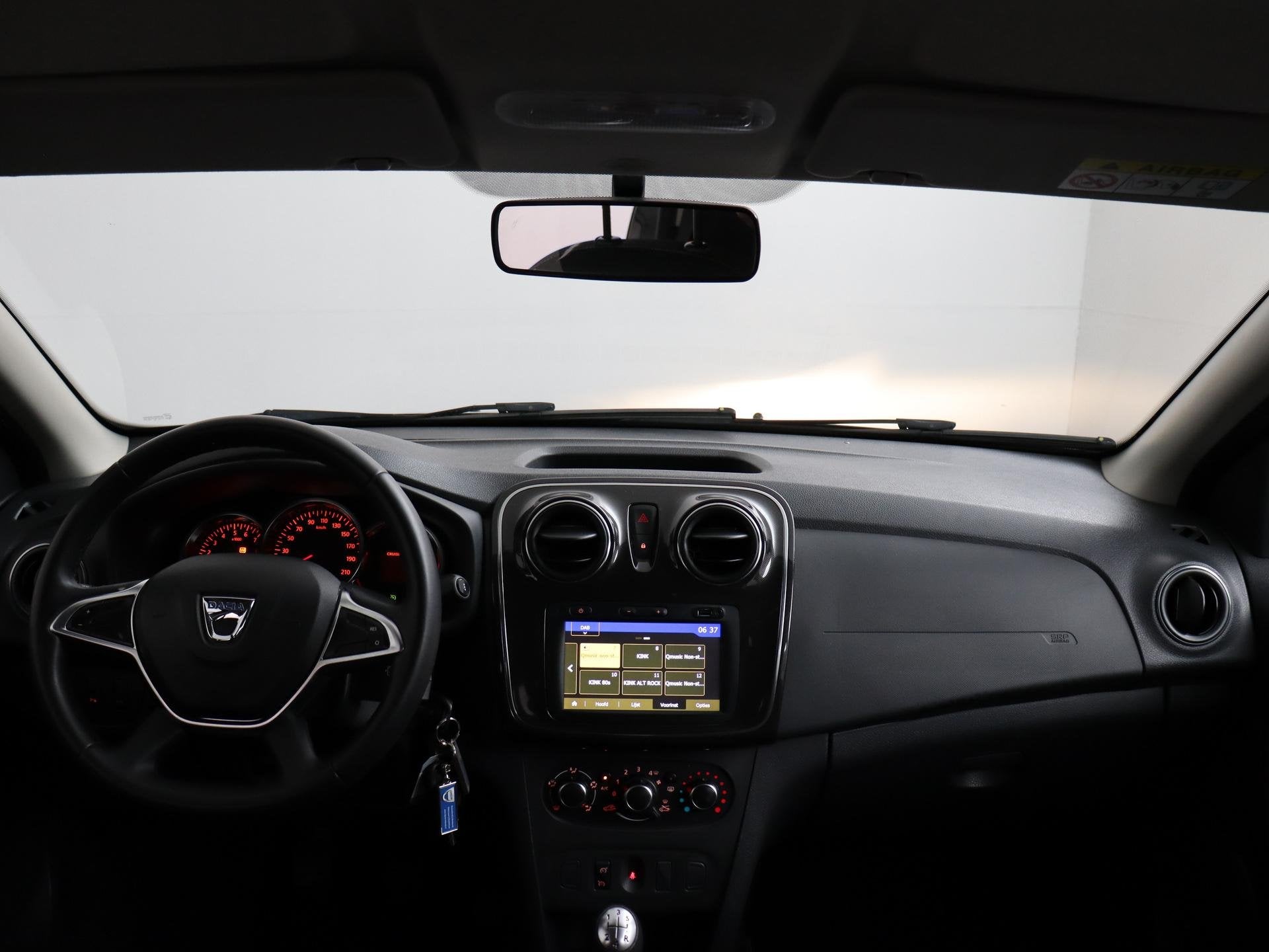 Dacia Sandero 0.9 TCe Bi-Fuel Laureate | Achteruitrijcamera, Voorwielaandrijving, 898 cc, Stof, Euro 6