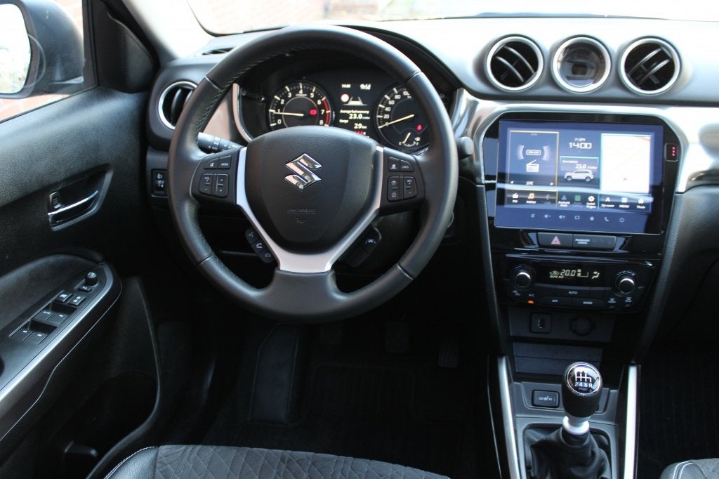 Suzuki Vitara 1.4 Boosterjet Style SmartHybrid | Pano | Full, Auto's, Suzuki, Gebruikt, Zwart, 4 cilinders, 129 pk