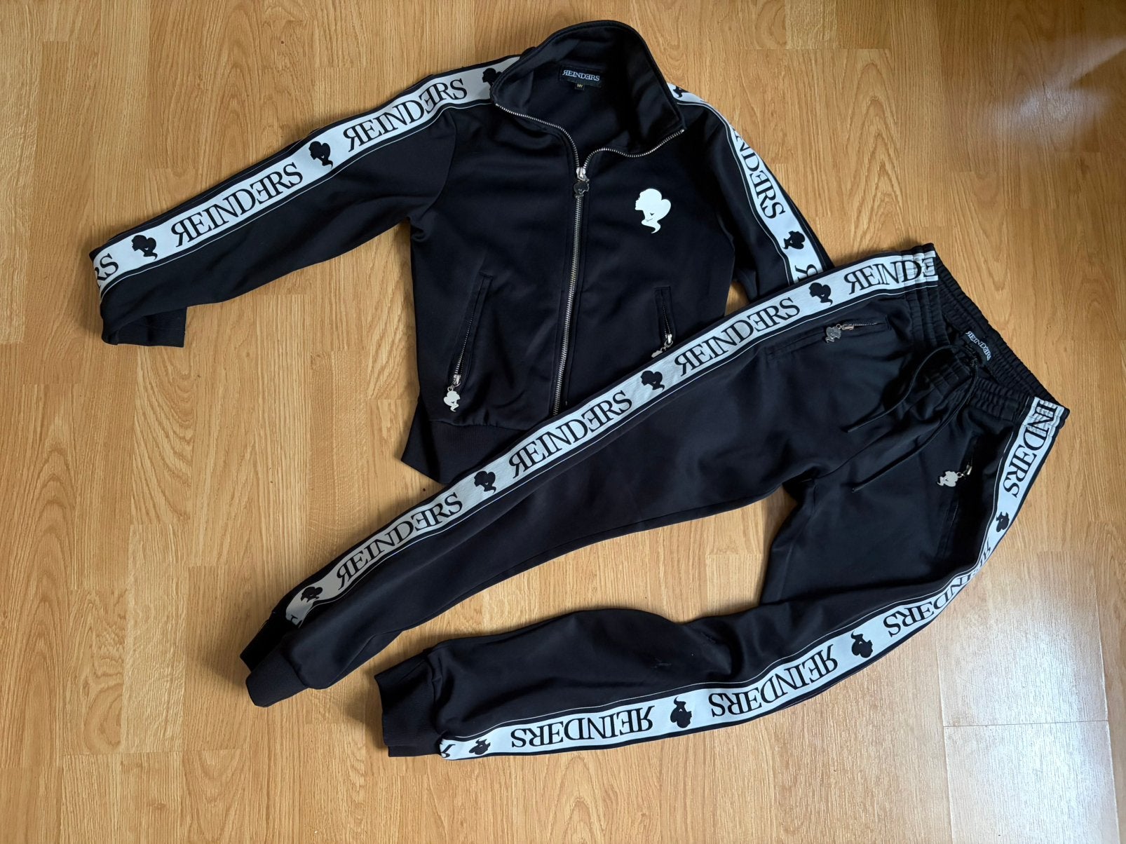REINDERS set vest en broek zwart 14y-164cm, Verzenden, Zo goed als nieuw, Meisje