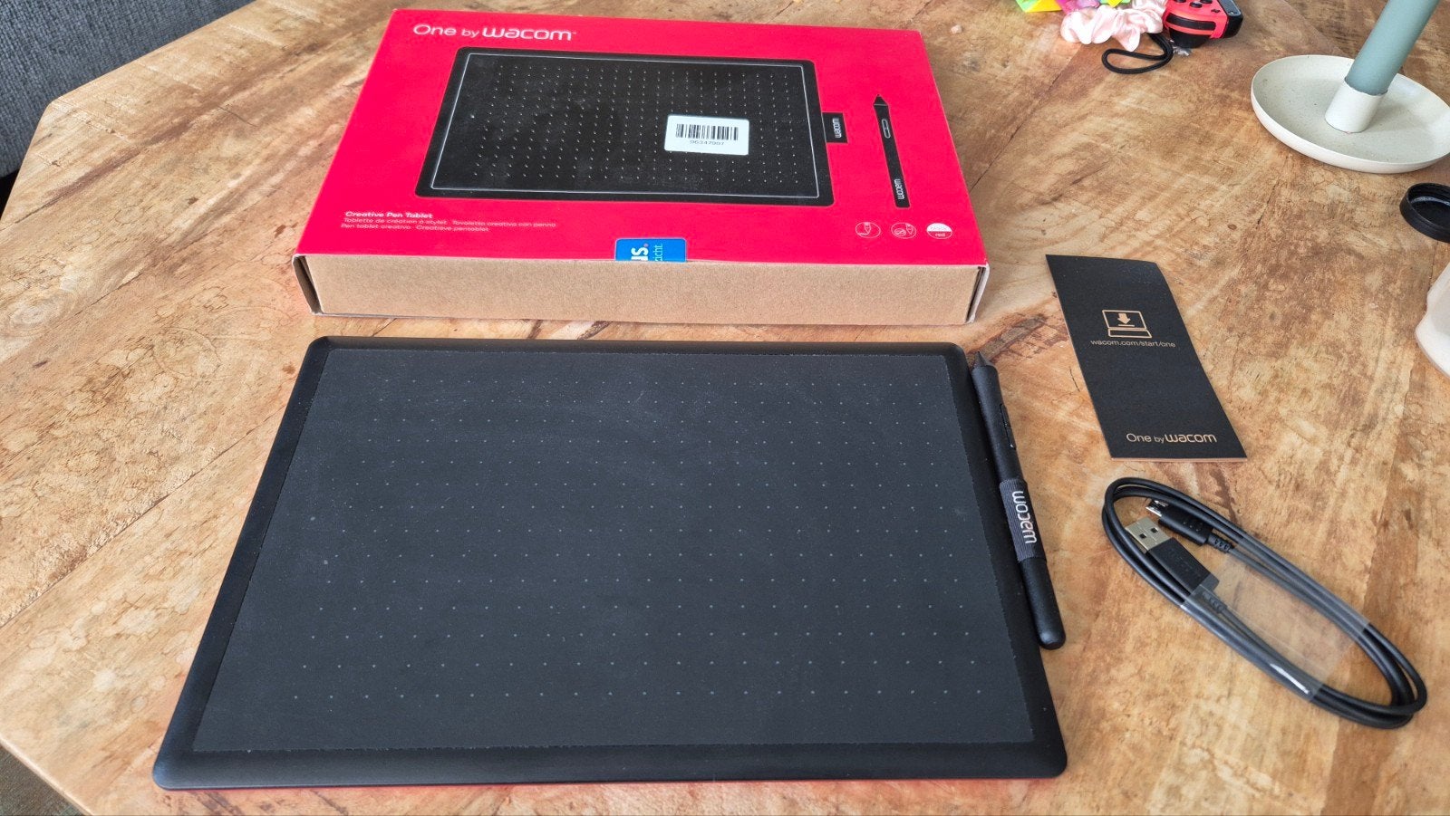 Wacom One tekentablet met pen en accessoires, Ophalen of Verzenden, Zo goed als nieuw, Bedraad, Wacom