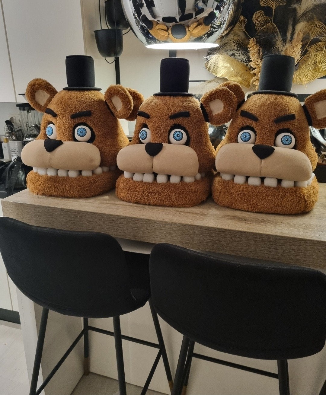 Five Nights at Freddy's Cosplay Masker - Freddy Fazbear, Hobby en Vrije tijd, Ophalen of Verzenden, Nieuw, Toneelattributen of Onderdelen